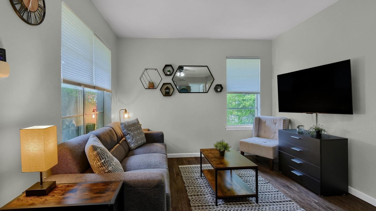 Photo of Livingroom in Whitesboro