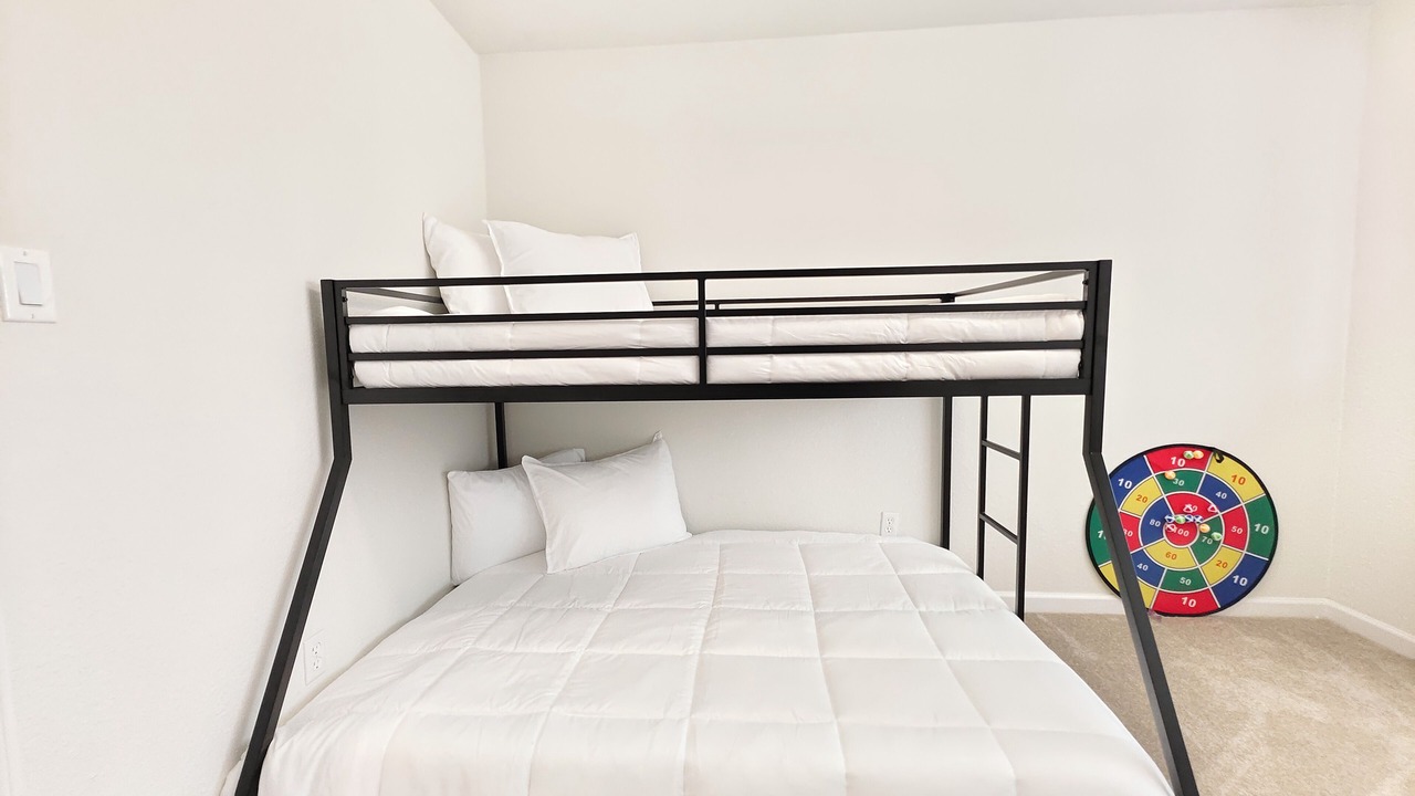 Photo of Bedroom in Clodine