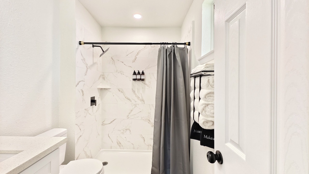 Photo of Bathroom in Clodine