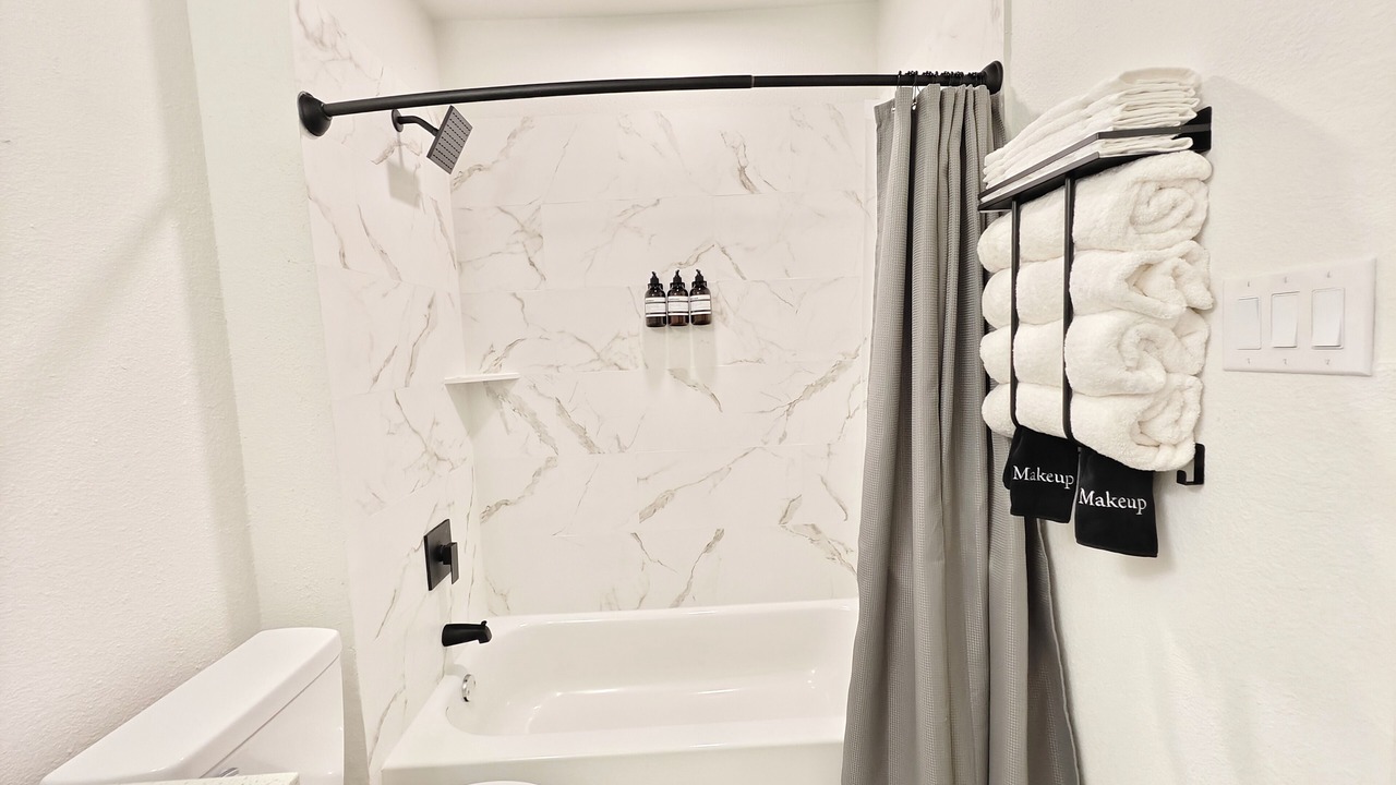 Photo of Bathroom in Clodine