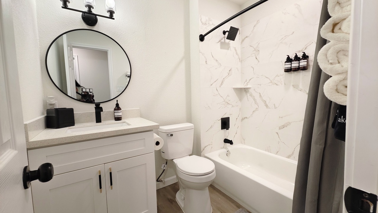 Photo of Bathroom in Clodine