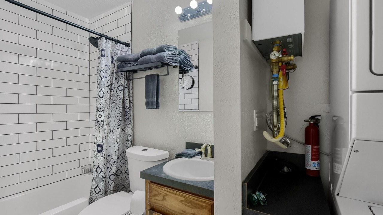 Photo of Bathroom in Whitesboro
