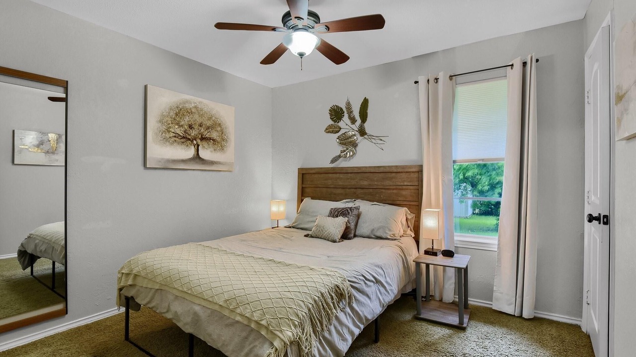 Photo of Bedroom in Whitesboro