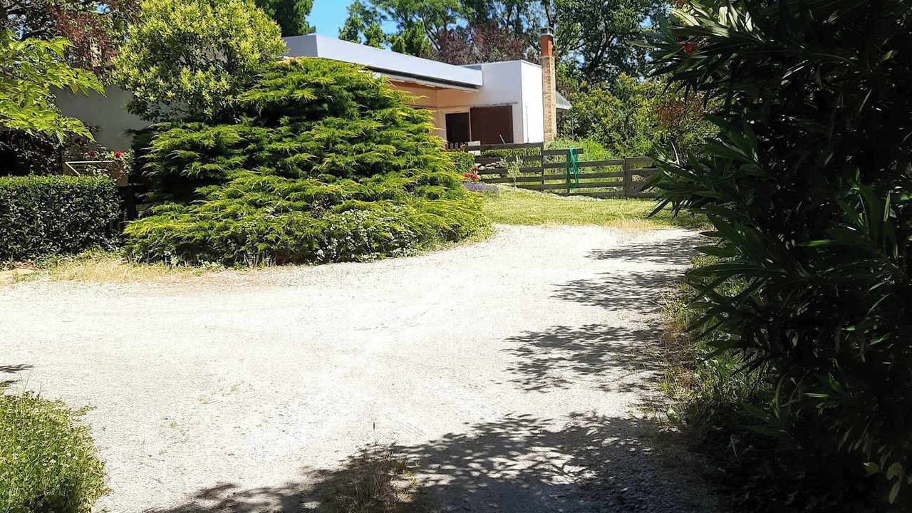 Photo of Outdoor in Entraigues-sur-la-Sorgue
