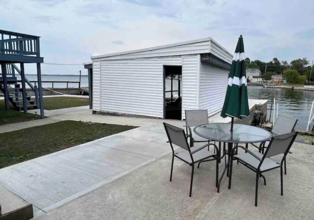 Photo of Outdoor in Dexter