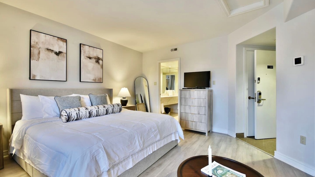 Photo of Bedroom in Oro-Medonte