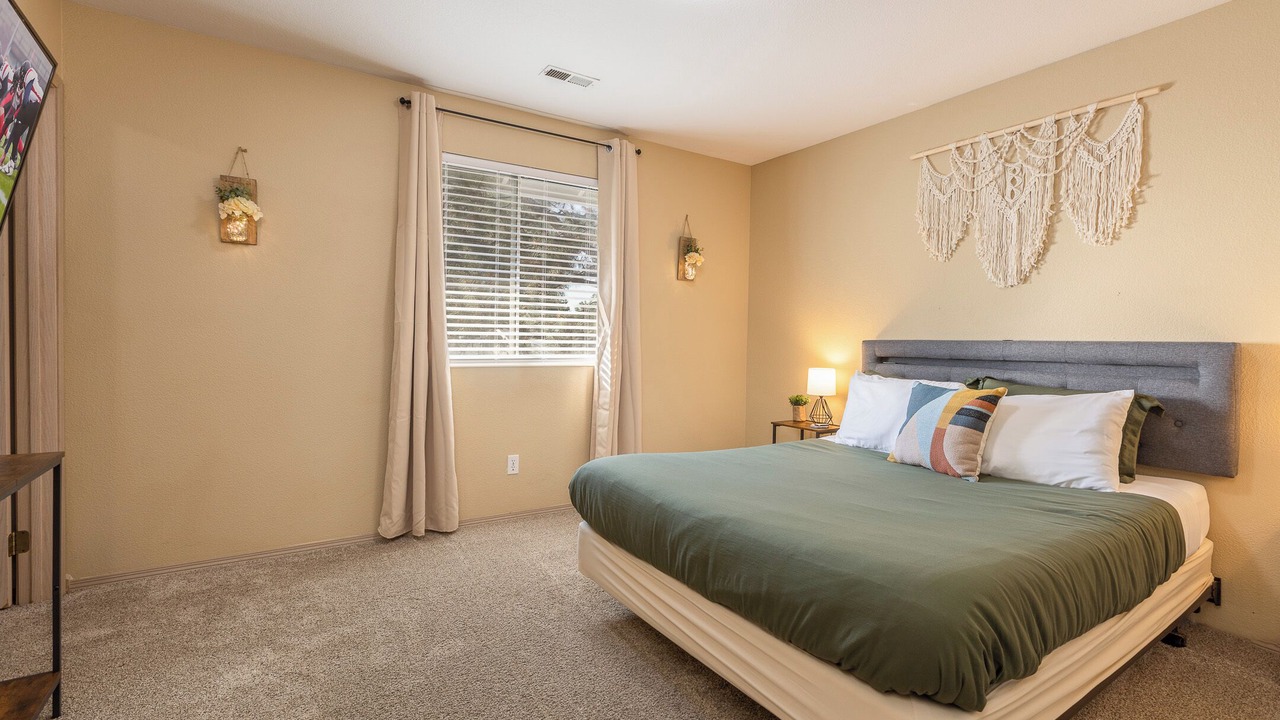 Photo of Bedroom in Veterans Park