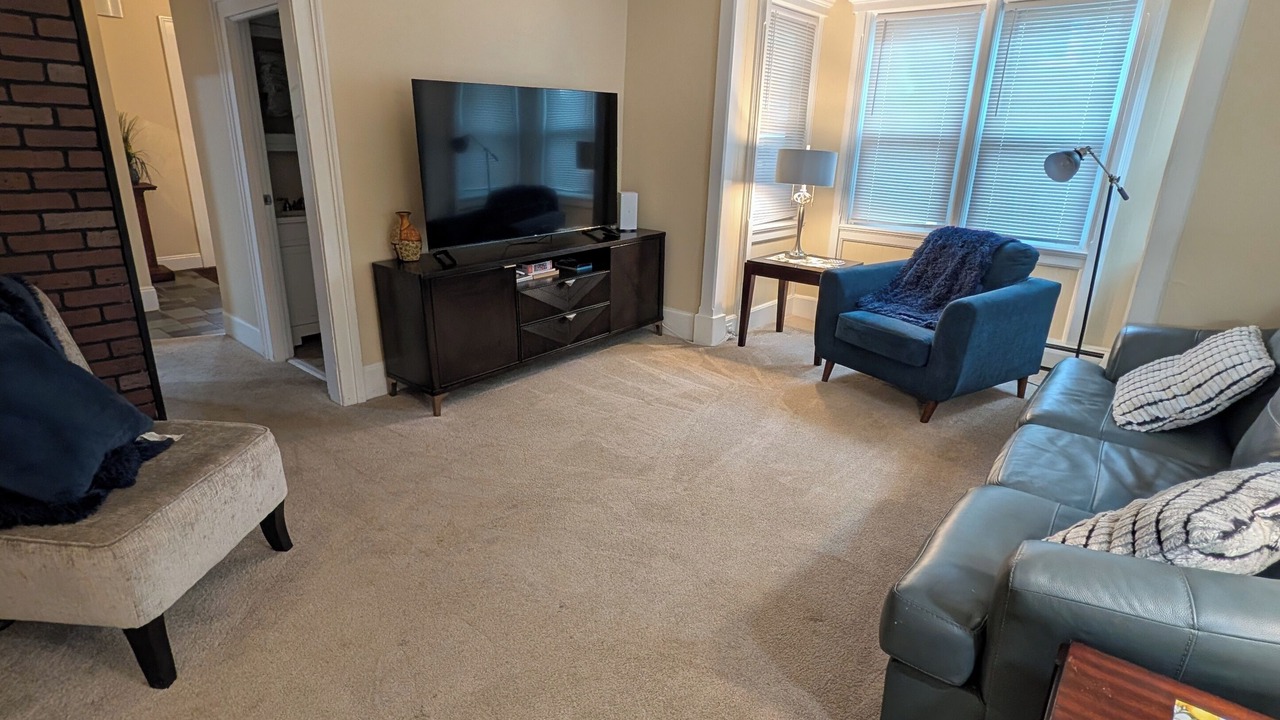 Photo of Livingroom in Auburn