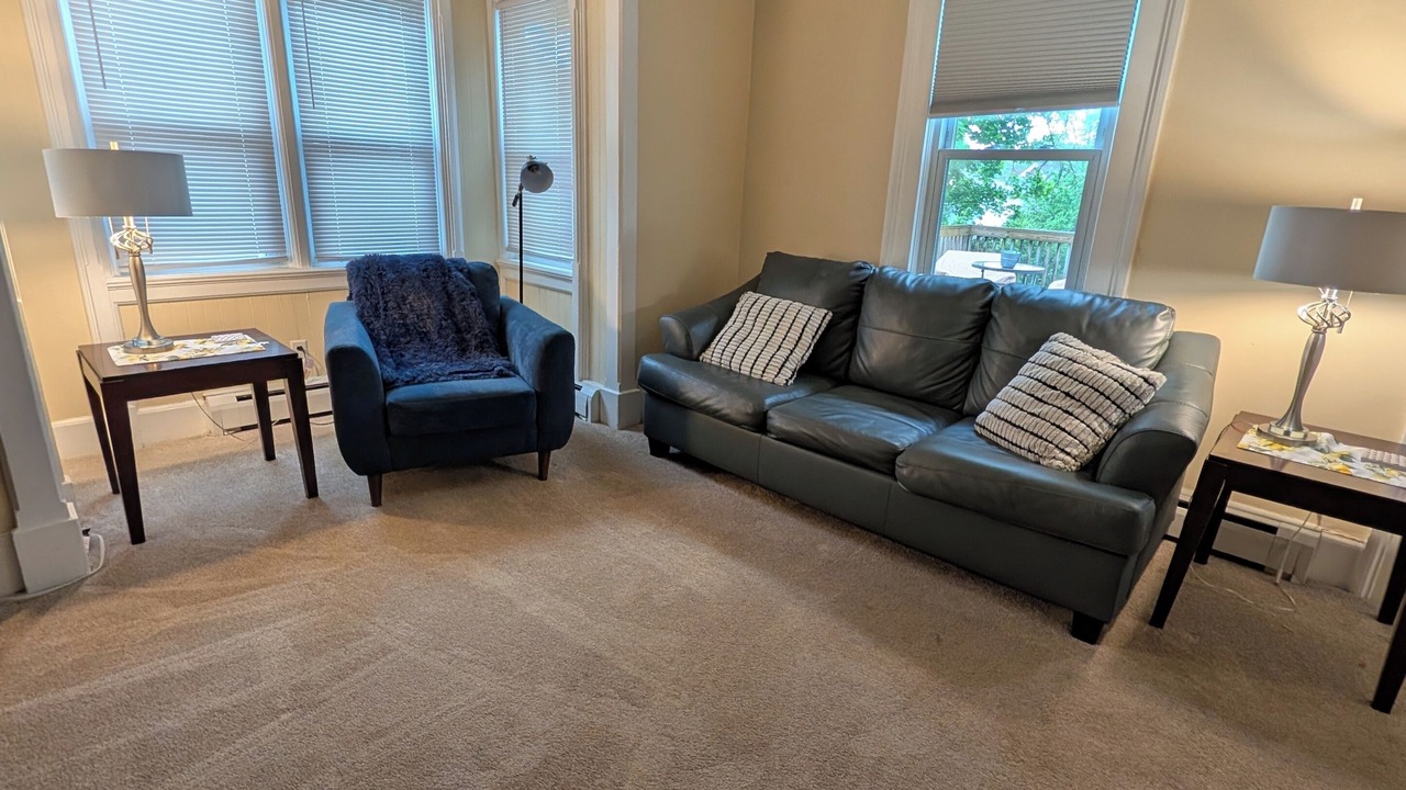 Photo of Livingroom in Auburn
