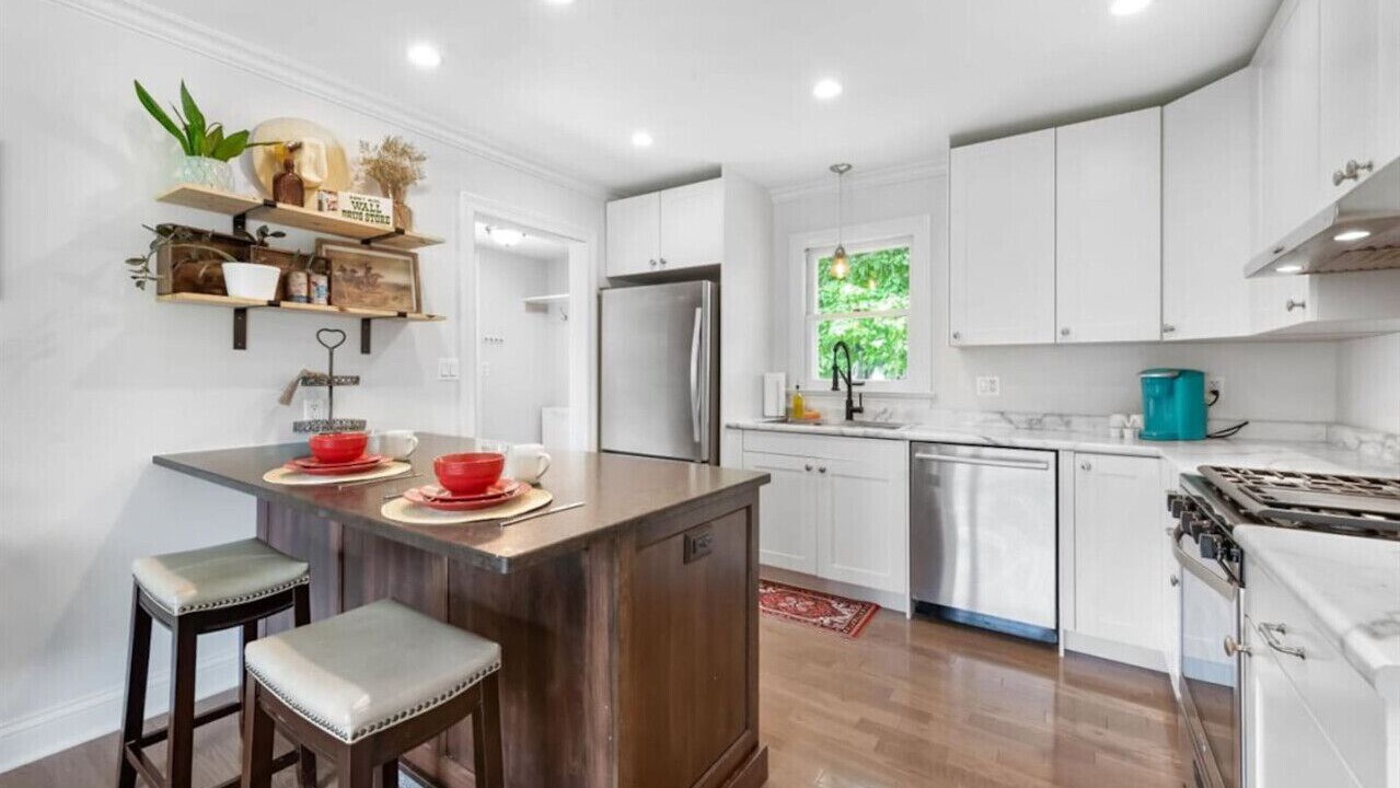 Photo of Kitchen in Lake Shangrila