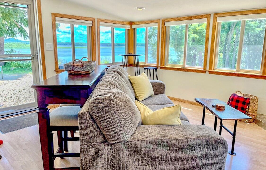Photo of Livingroom in Bellevue