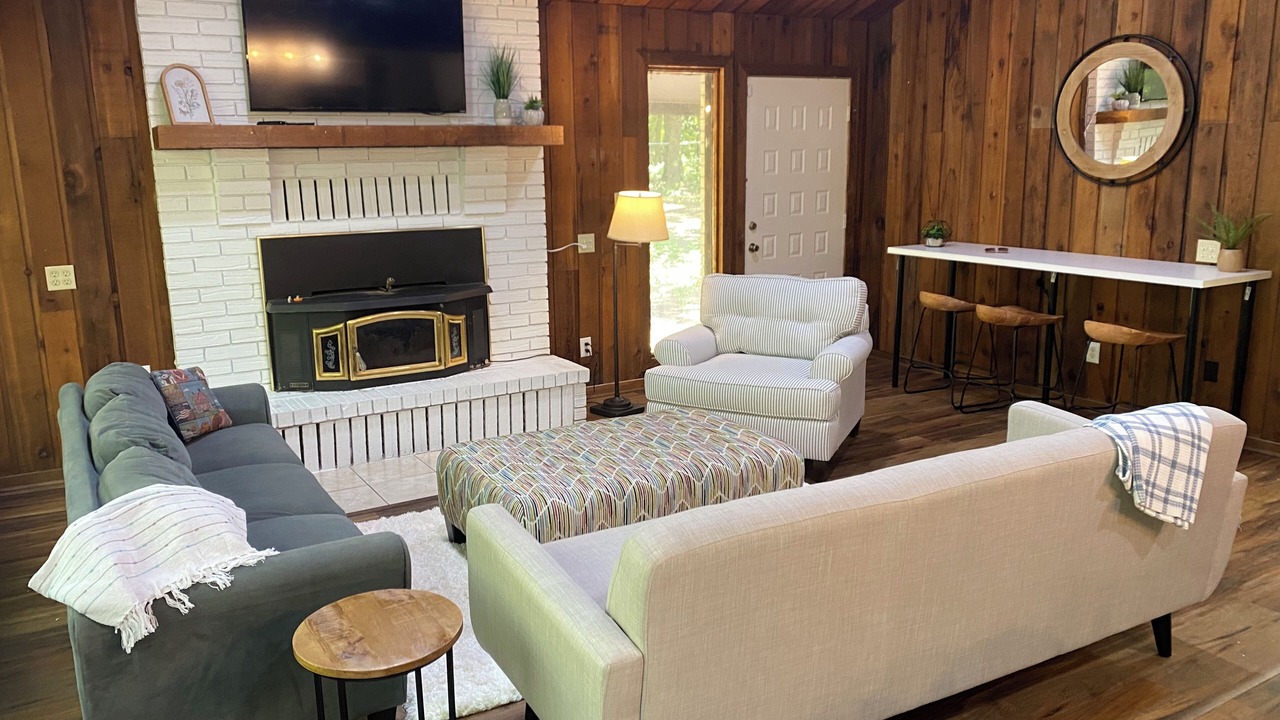 Photo of Livingroom in Mead