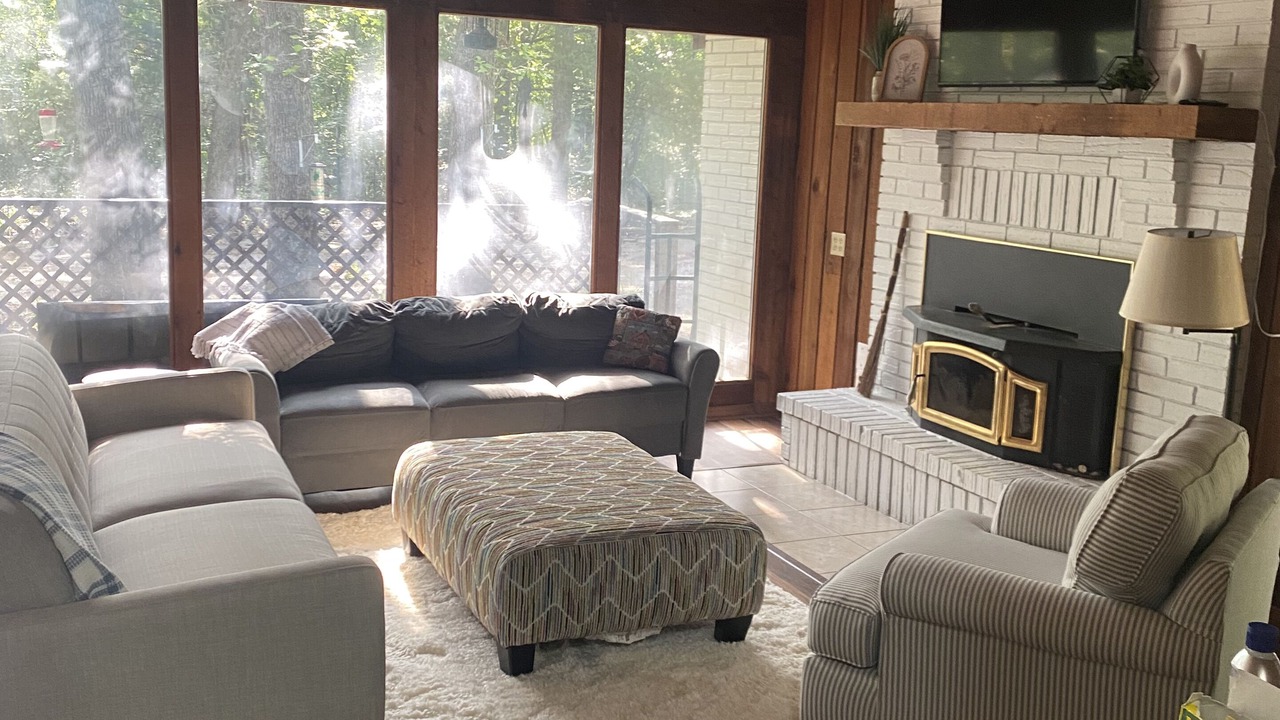 Photo of Livingroom in Mead