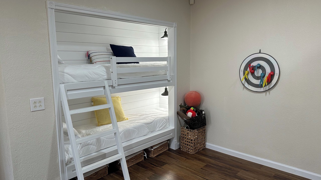 Photo of Bedroom in Mead