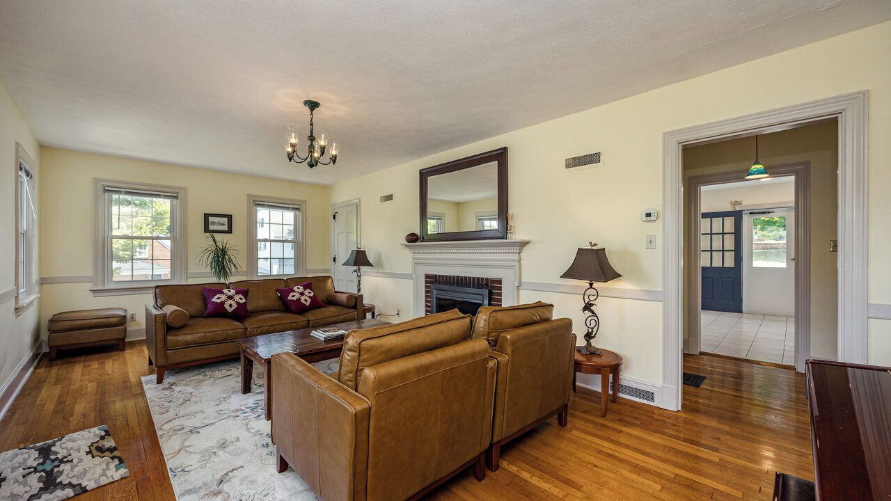 Photo of Livingroom in Harrisonburg