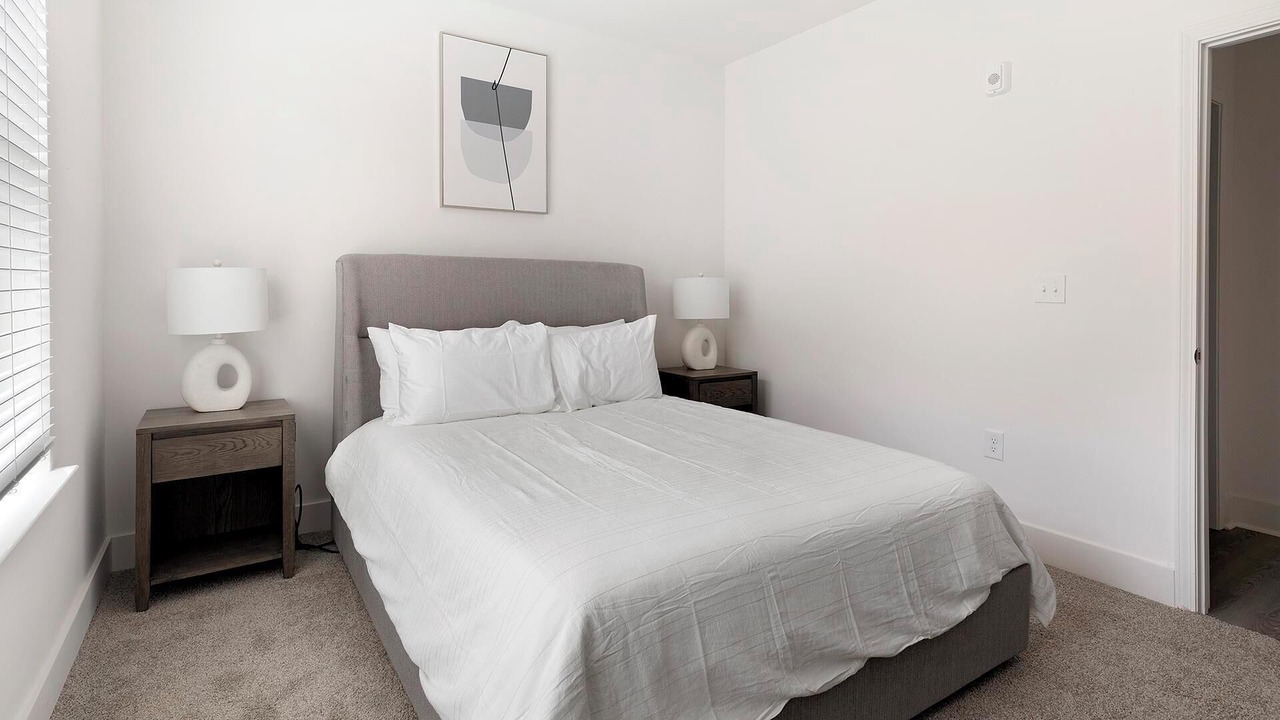 Photo of Bedroom in Crestline Heights