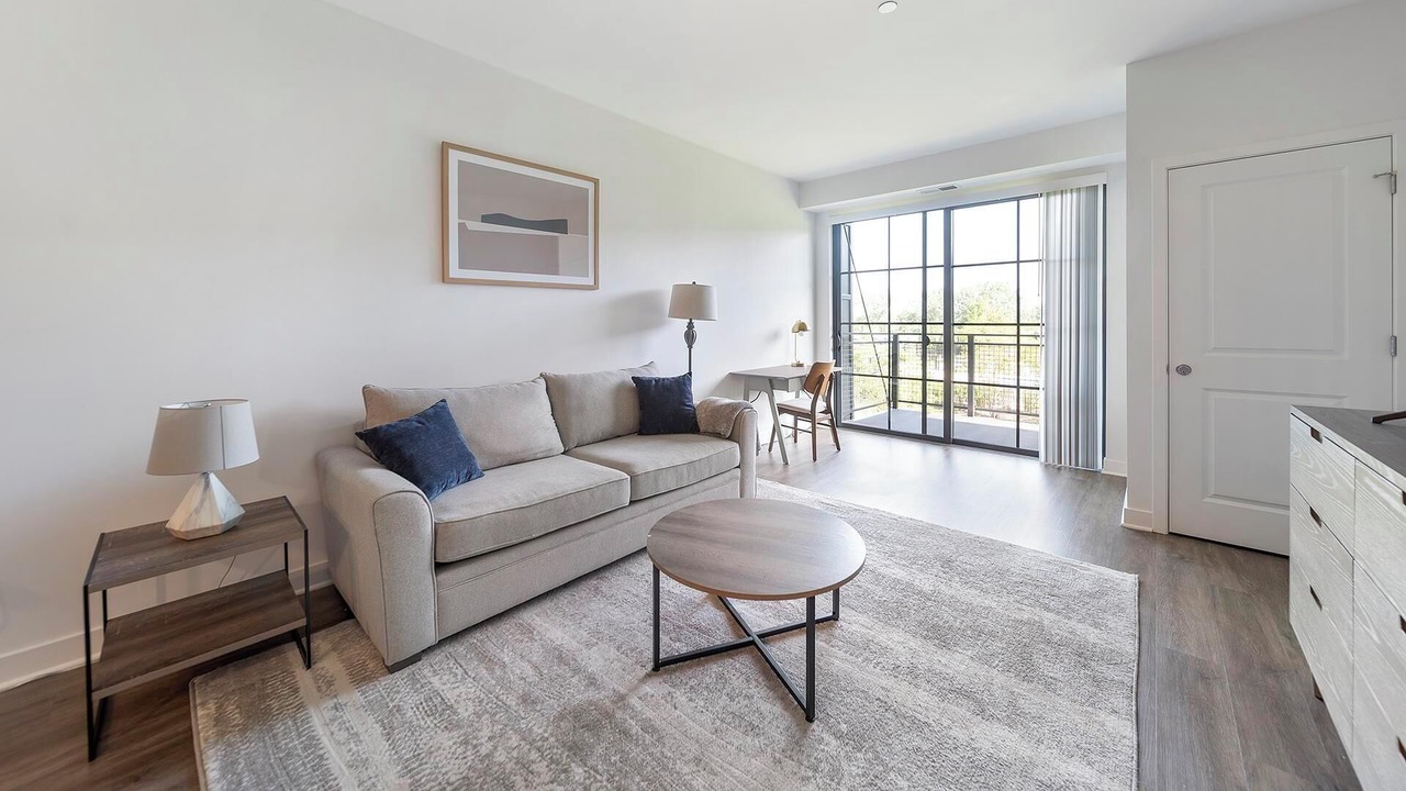Photo of Livingroom in Schaumburg