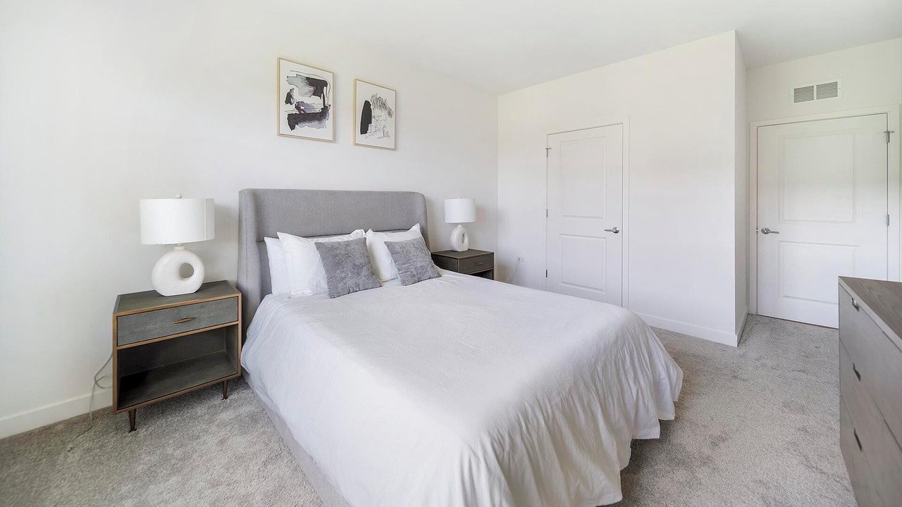 Photo of Bedroom in Schaumburg
