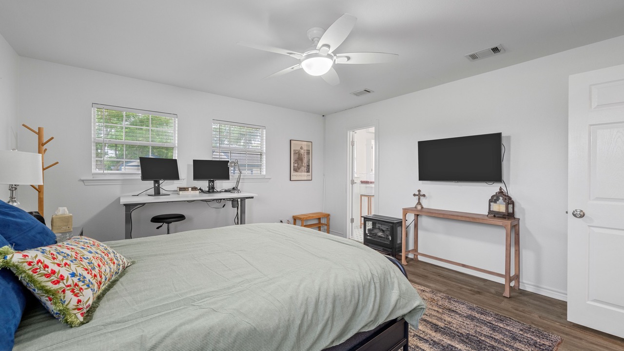 Photo of Bedroom in Morgan