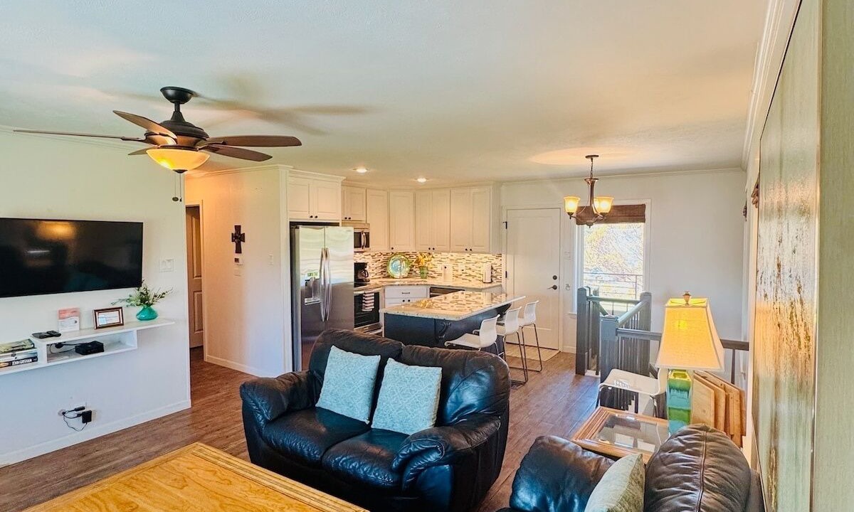 Photo of Livingroom in Pottsboro