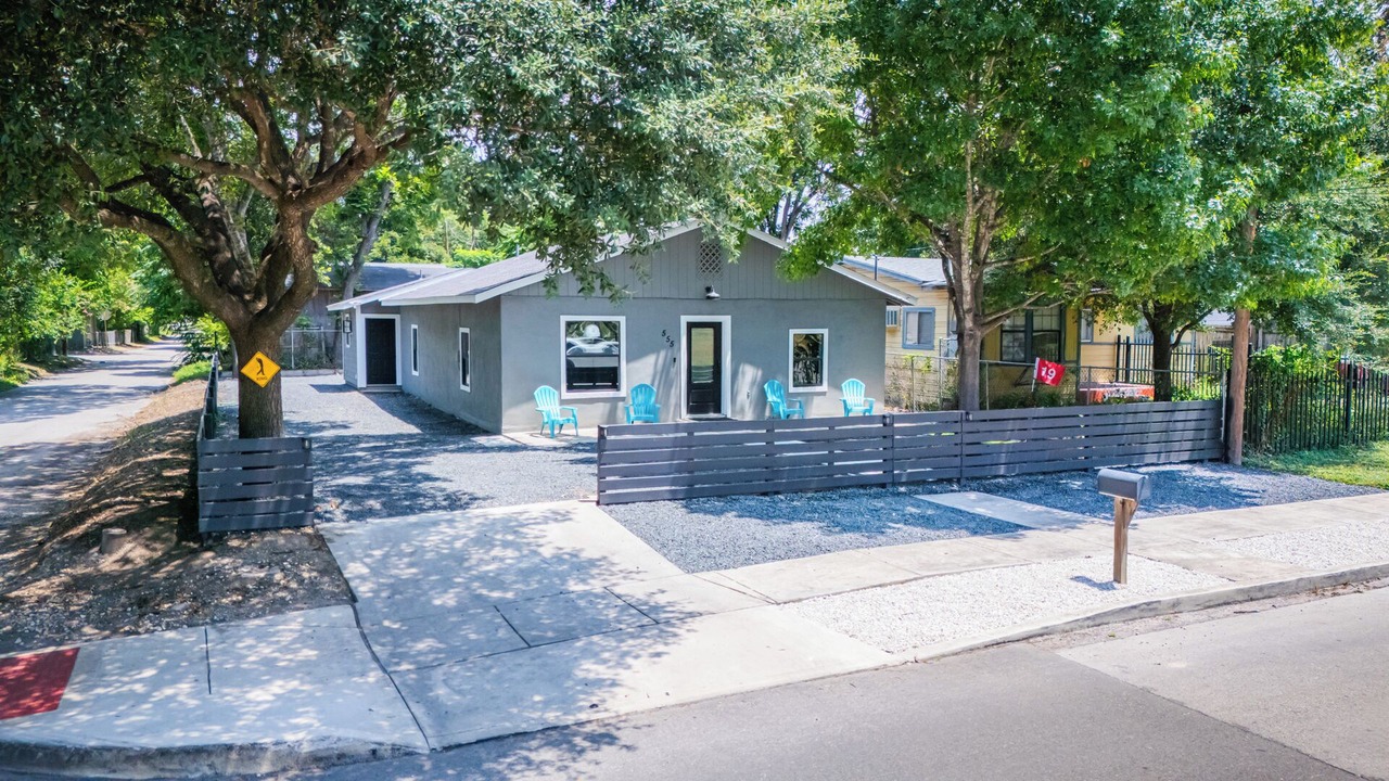 Photo of Outdoor in Southside