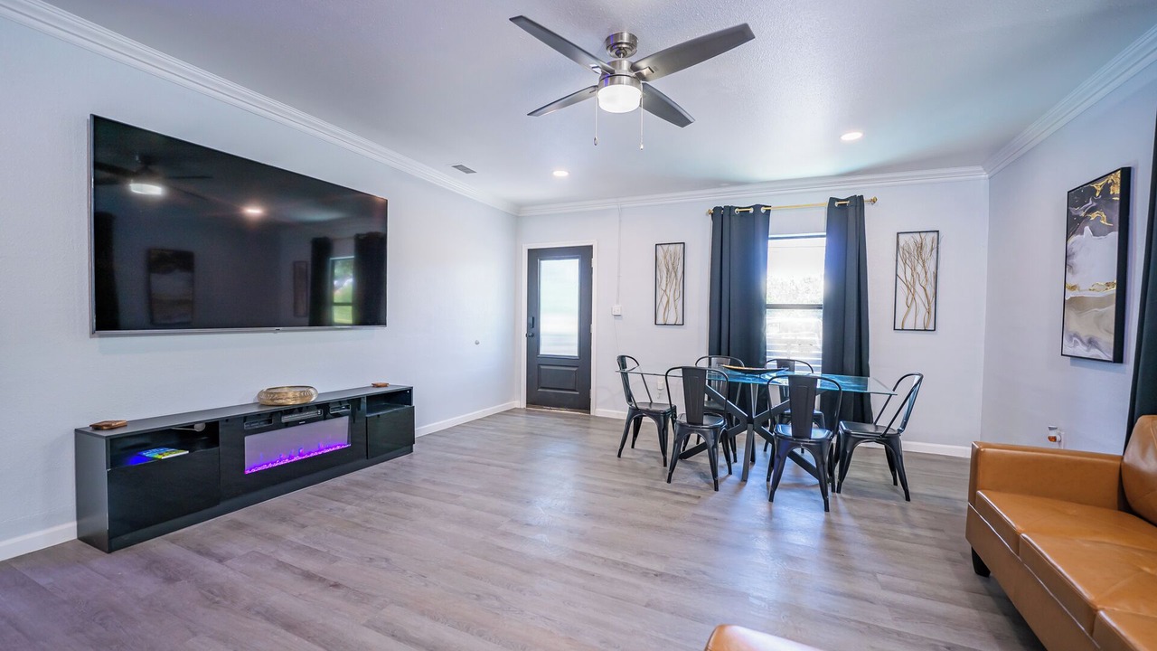 Photo of Livingroom in Southside
