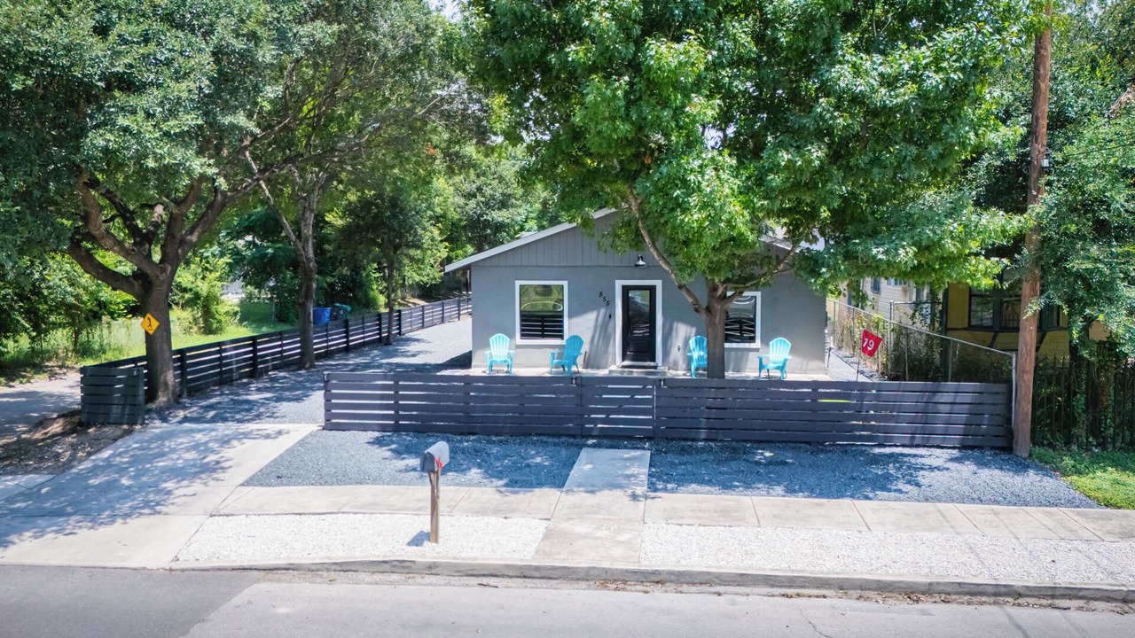 Photo of Outdoor in Southside