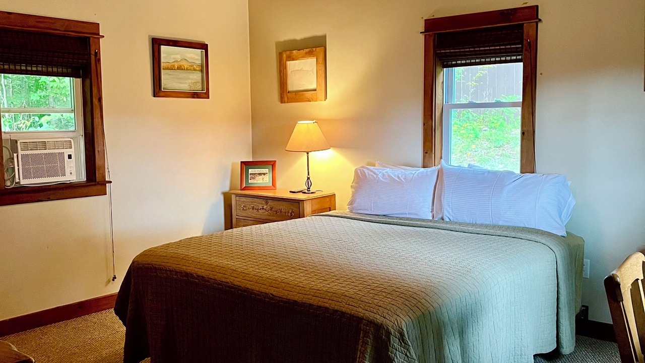 Photo of Bedroom in Long Lake
