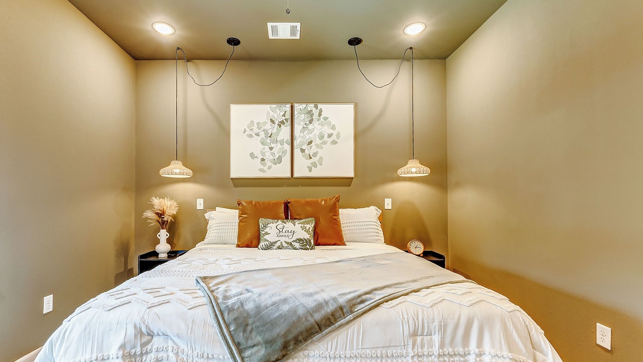 Photo of Bedroom in Downtown