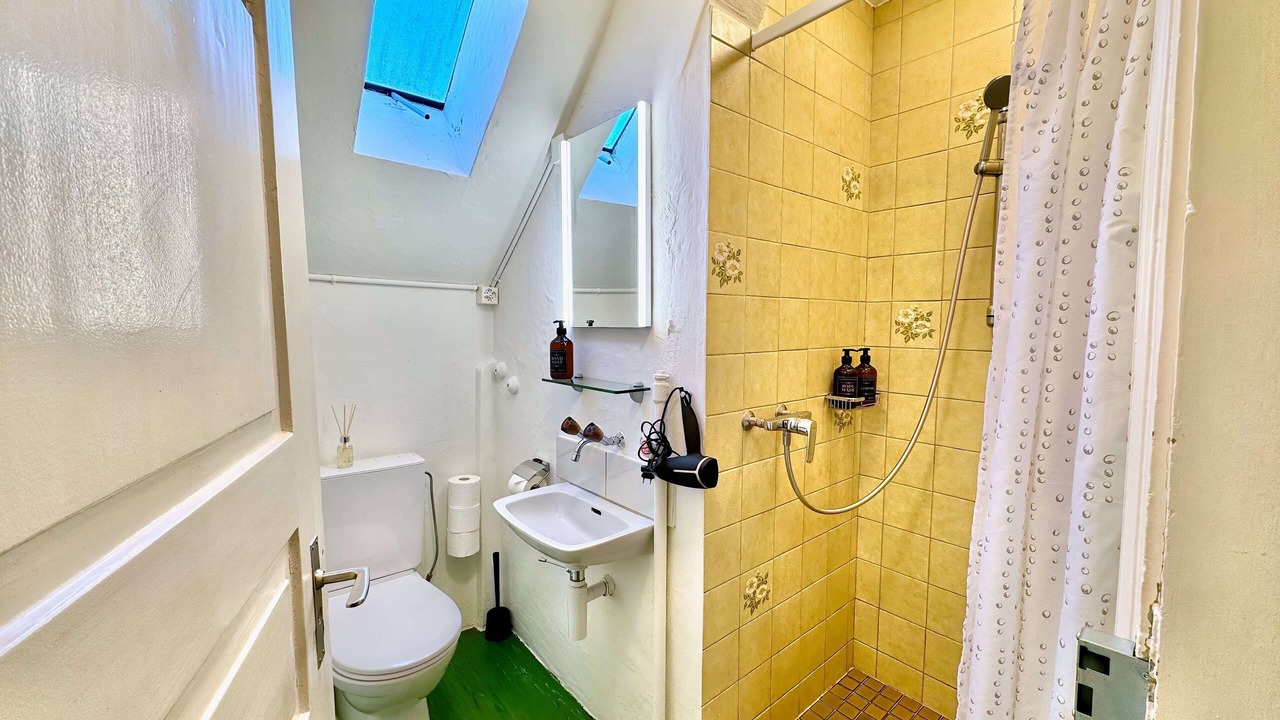 Photo of Bathroom in District 4