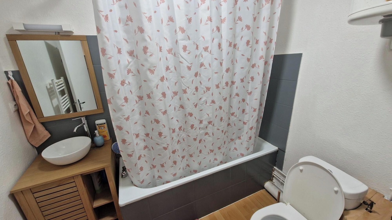 Photo of Bathroom in Besancon Old Town