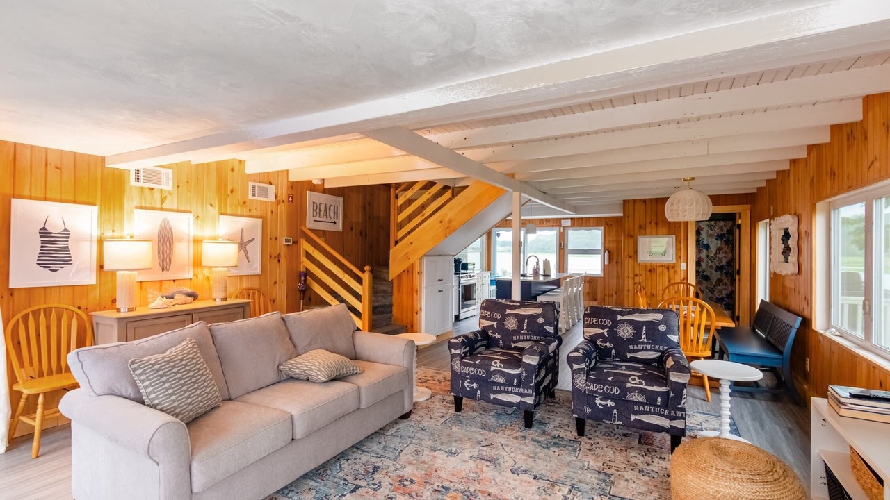 Photo of Livingroom in Onset