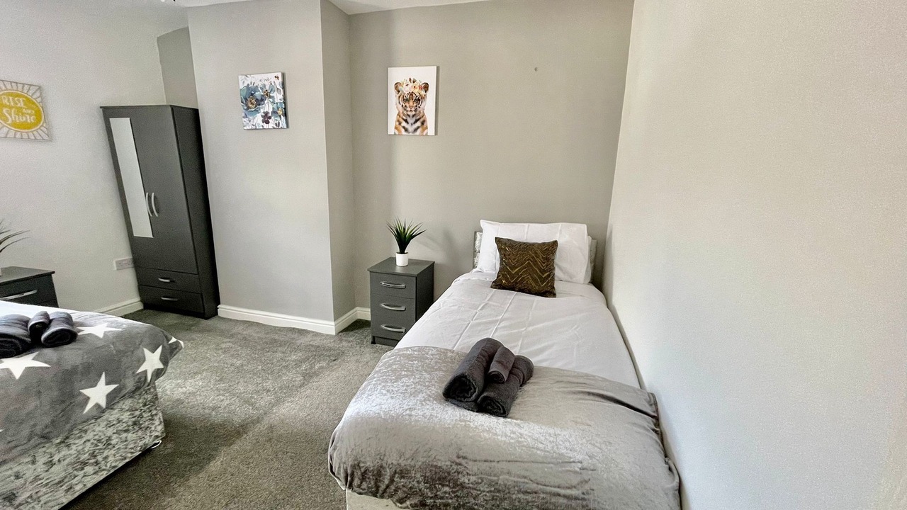 Photo of Bedroom in Merthyr Tydfil