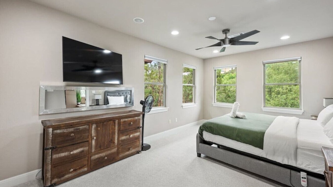 Photo of Bedroom in Apache Shores