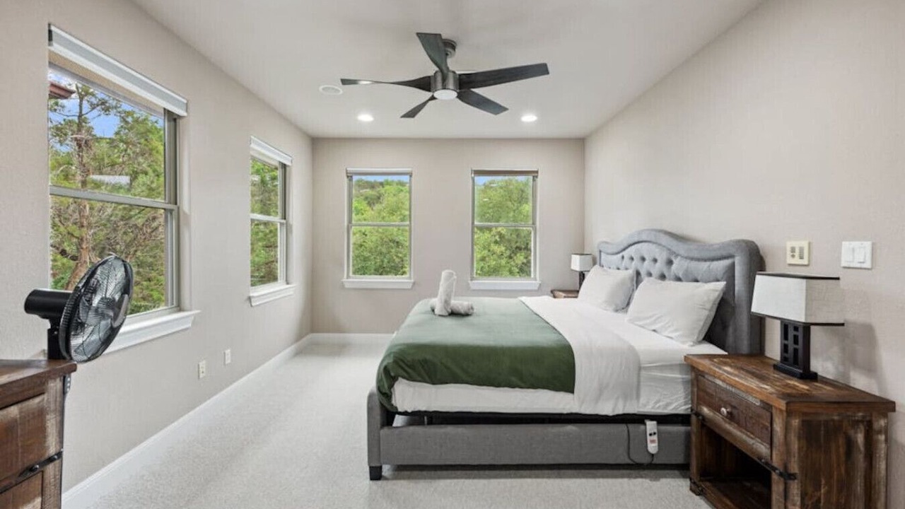 Photo of Bedroom in Apache Shores
