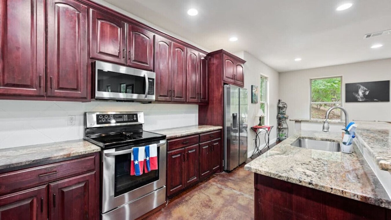 Photo of Kitchen in Apache Shores