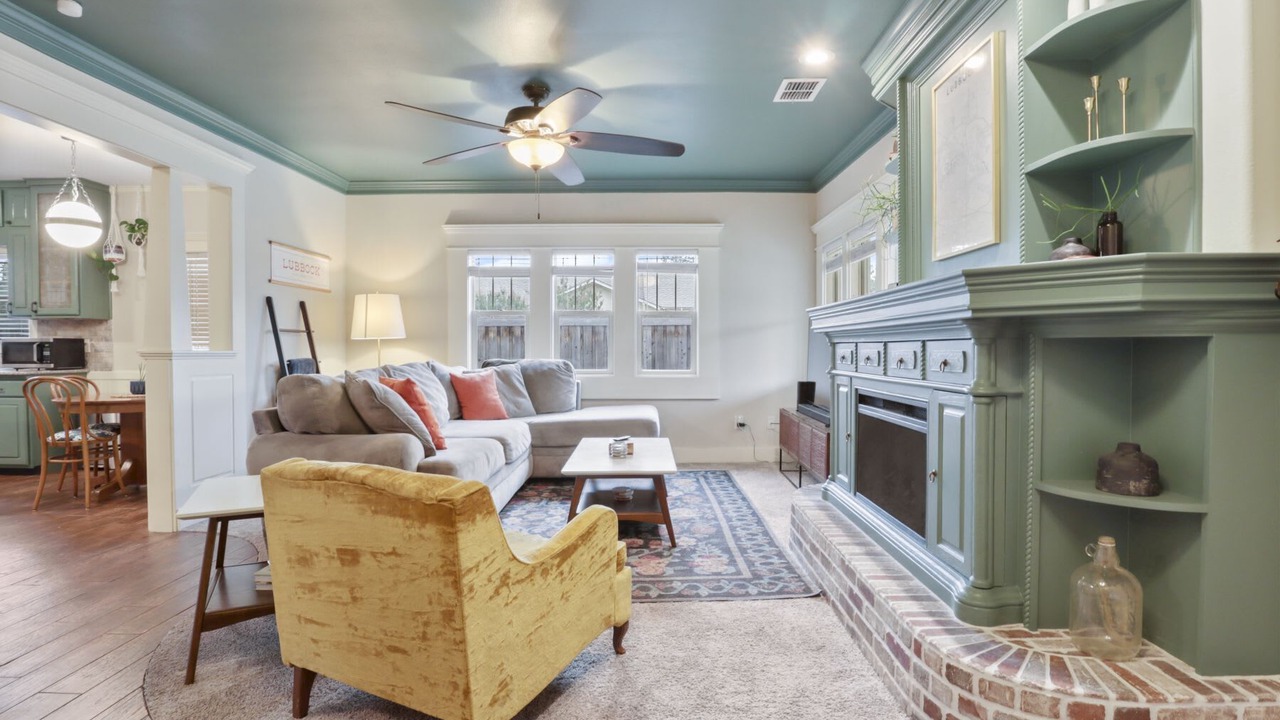 Photo of Livingroom in South Overton