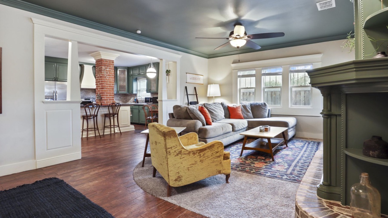 Photo of Livingroom in South Overton