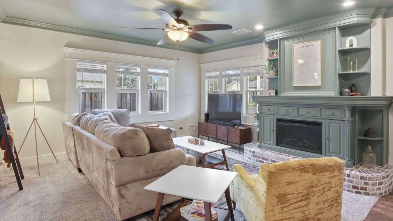 Photo of Livingroom in South Overton