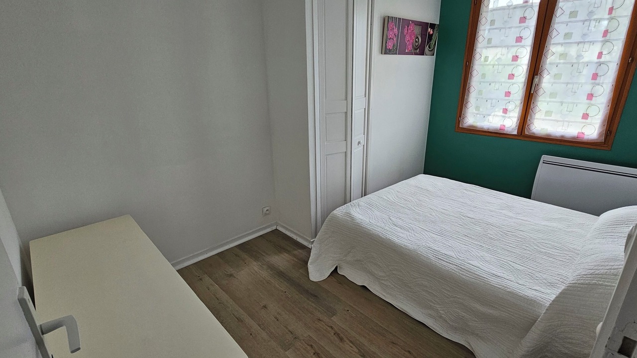 Photo of Bedroom in Villebernier