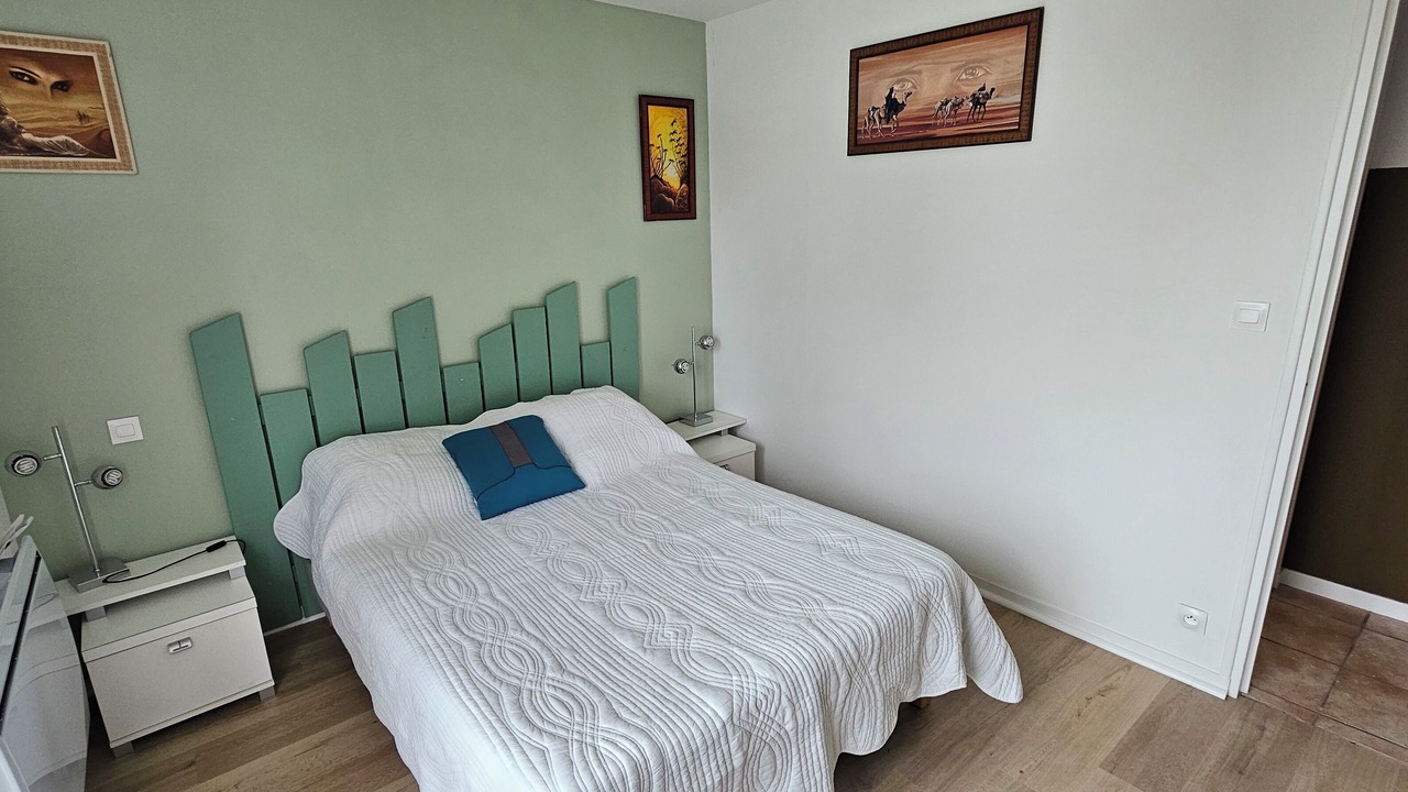 Photo of Bedroom in Villebernier