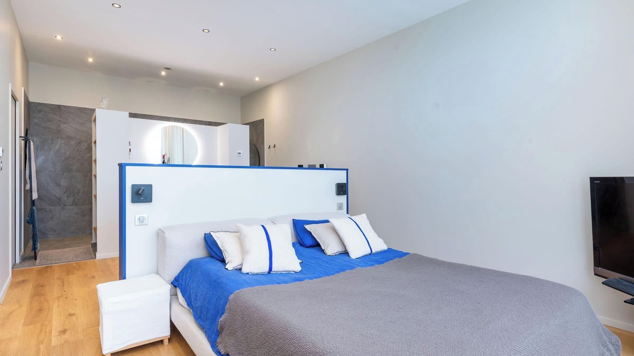 Photo of Bedroom in Saint-Didier-au-Mont-d'Or