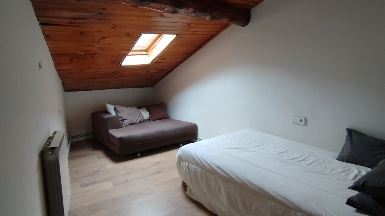 Photo of Bedroom in Sort