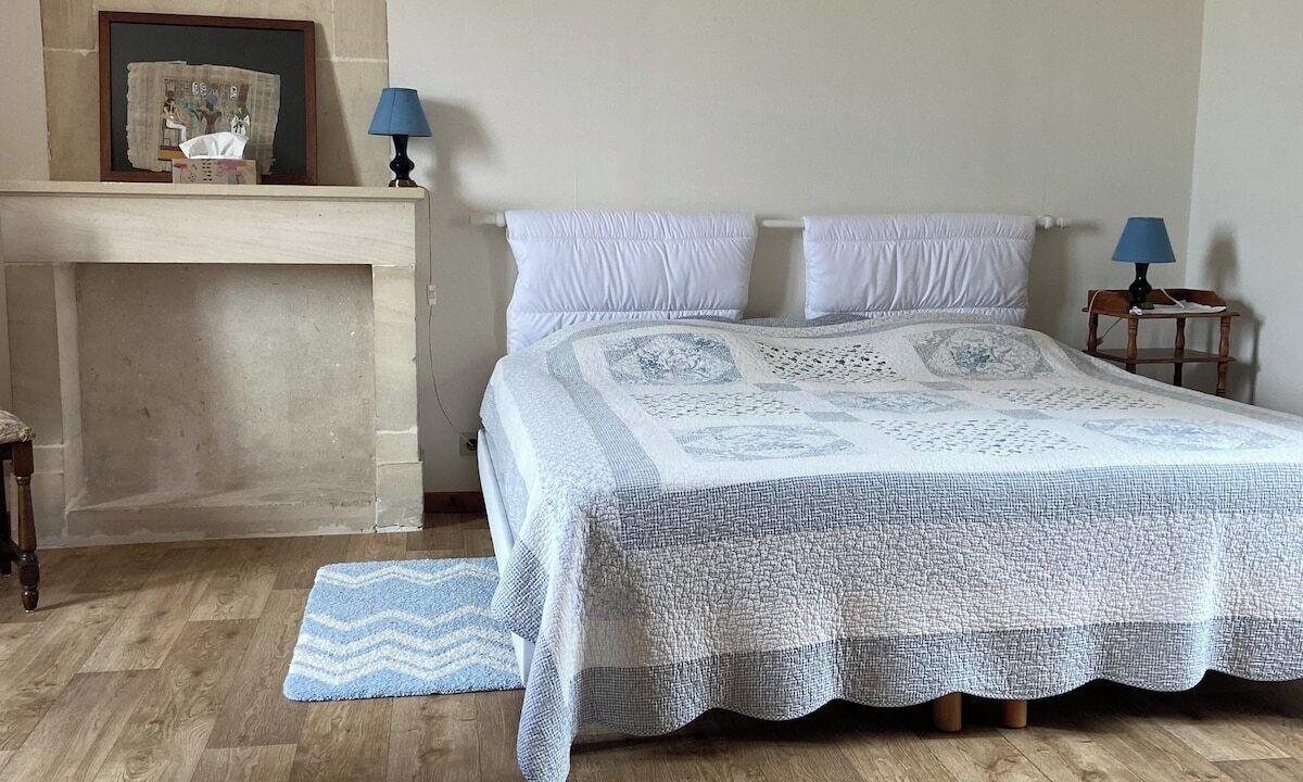 Photo of Bedroom in Banville