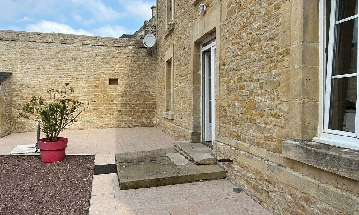 Photo of Outdoor in Banville
