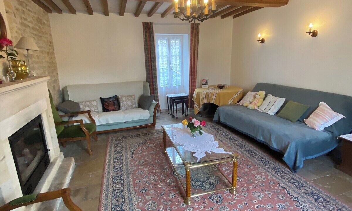 Photo of Livingroom in Banville