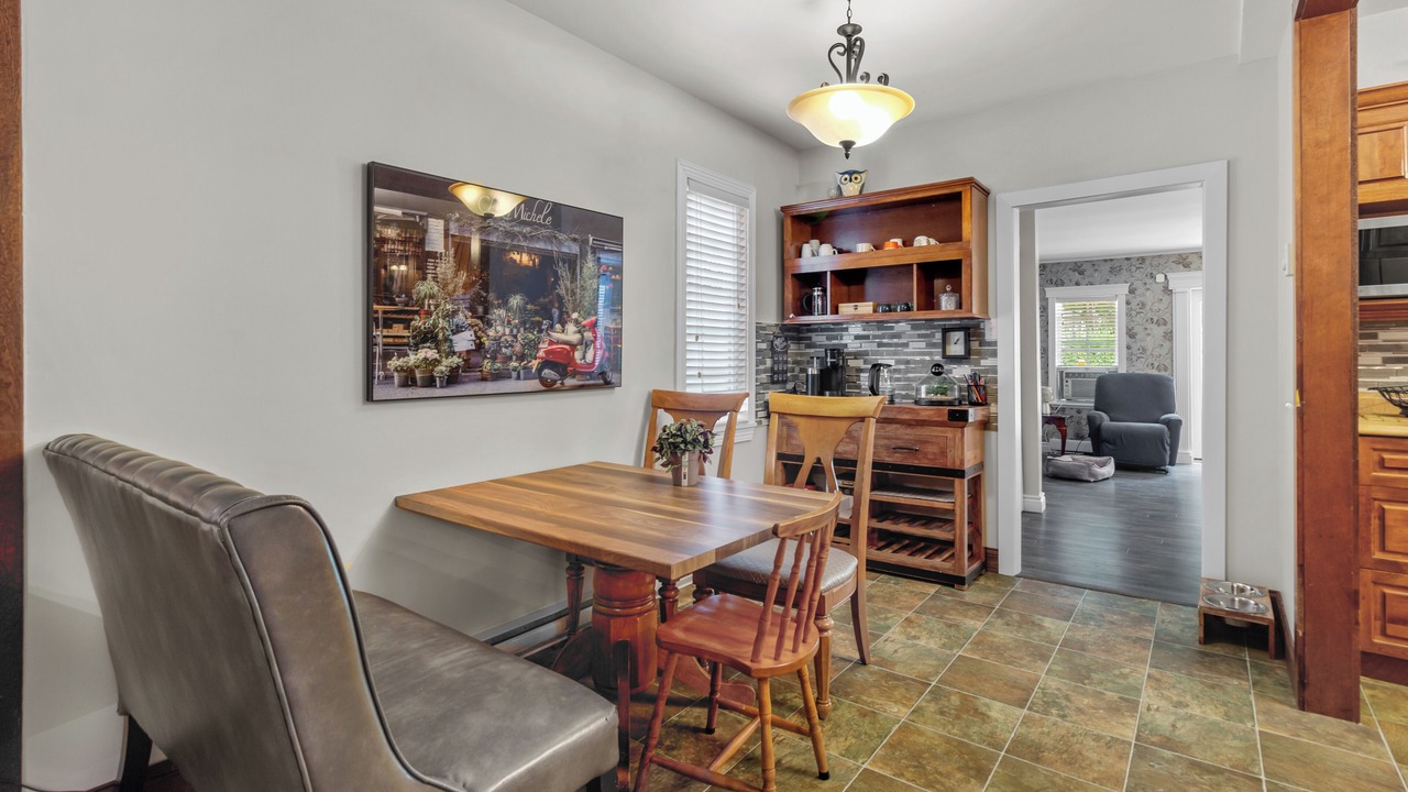 Photo of Livingroom in Terra Nova