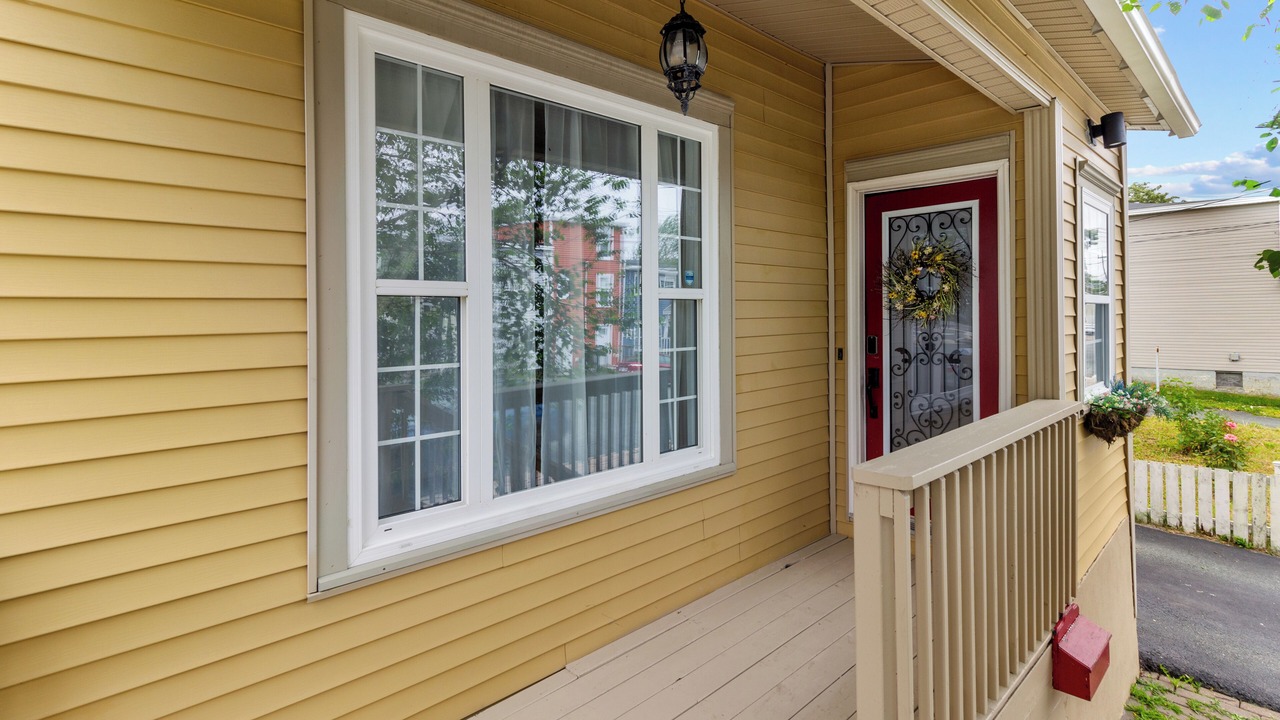 Photo of Outdoor in Terra Nova