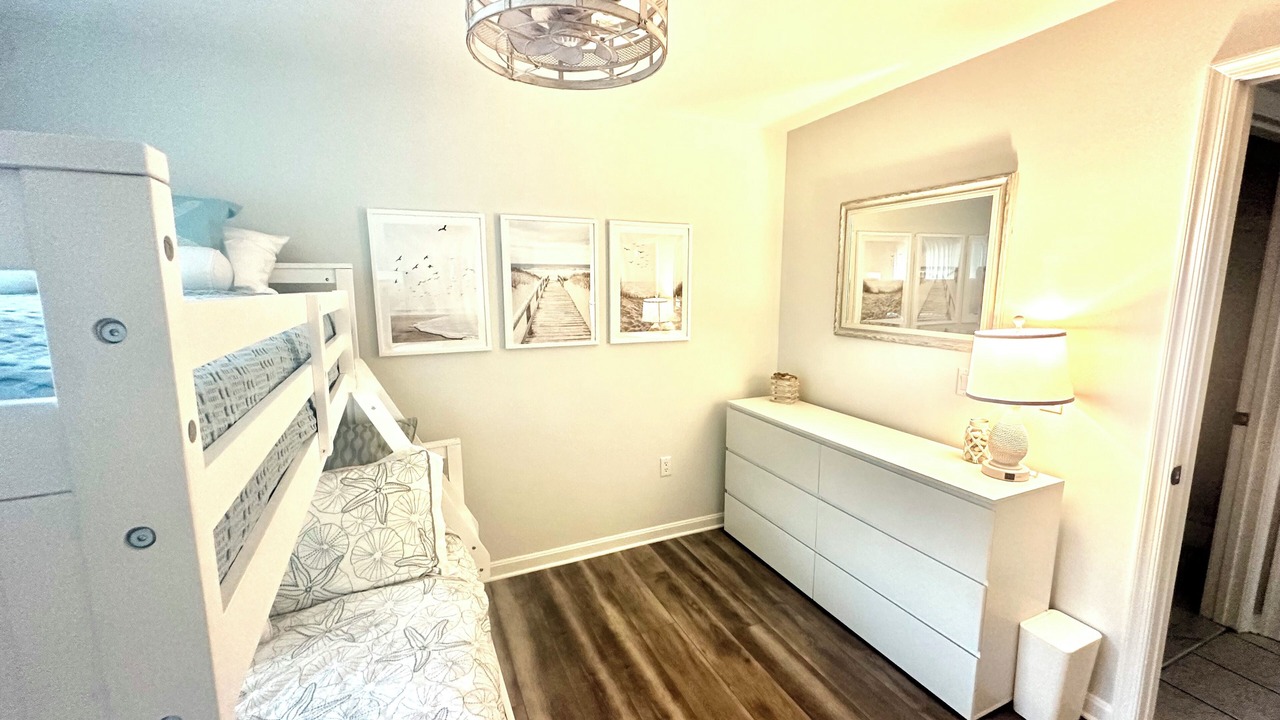 Photo of Bedroom in Heron Harbour Isle