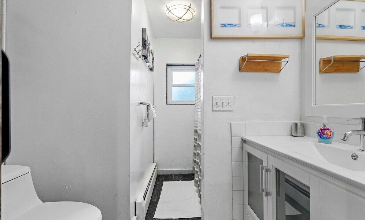 Photo of Bathroom in Lanier Heights
